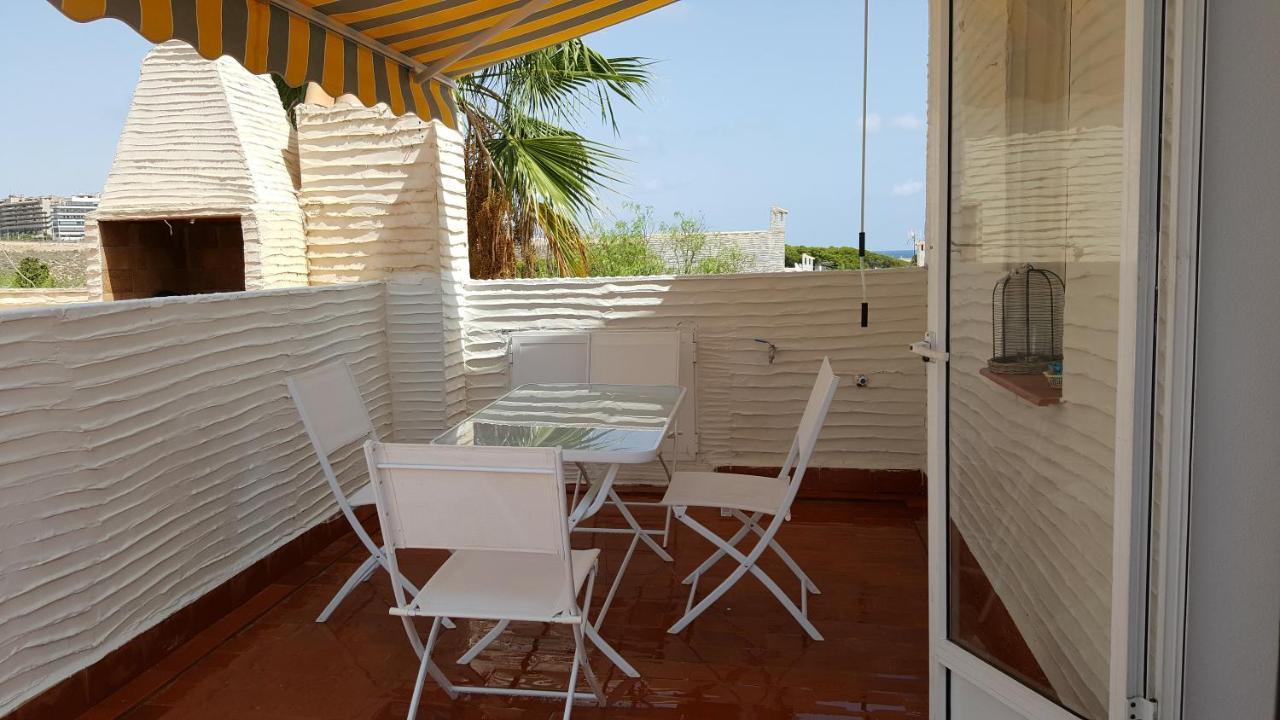 Bonita Casa En Urbanizacion Privada Muy Cerca Del Mar Y De Alicante 그란 알라칸트 외부 사진