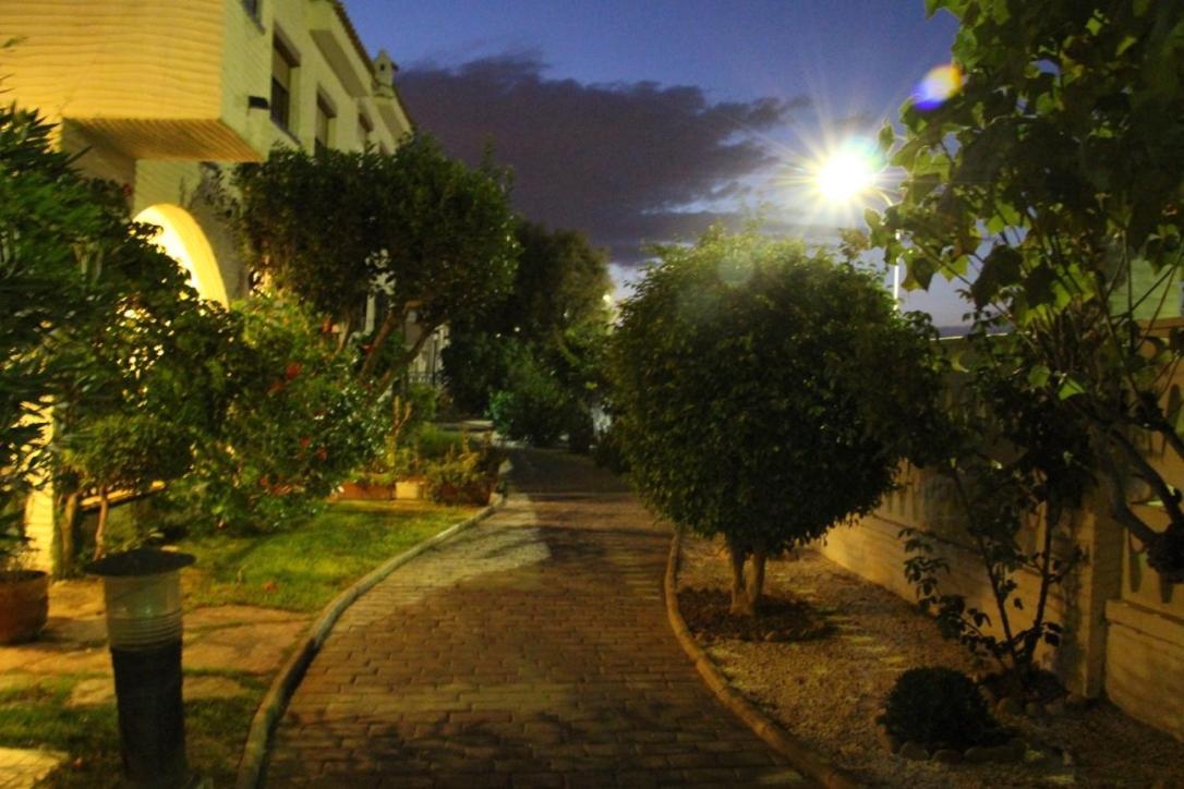 Bonita Casa En Urbanizacion Privada Muy Cerca Del Mar Y De Alicante 그란 알라칸트 외부 사진
