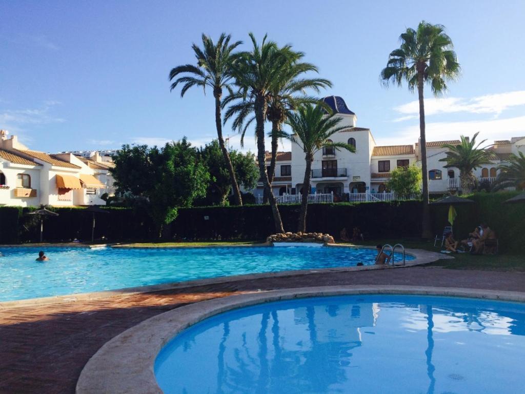 Bonita Casa En Urbanizacion Privada Muy Cerca Del Mar Y De Alicante 그란 알라칸트 외부 사진